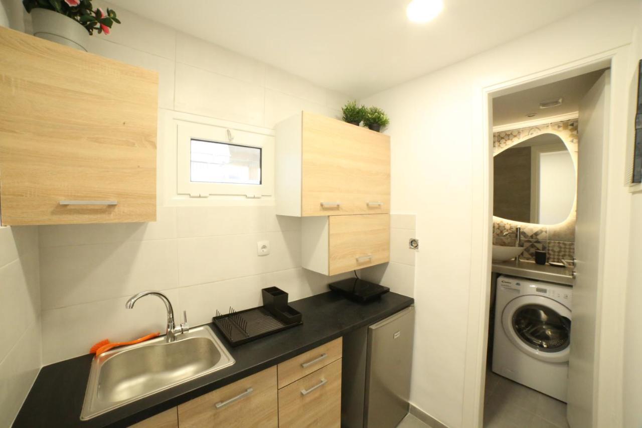 Cozy Studio 4U Gazi - Center Athena Bagian luar foto